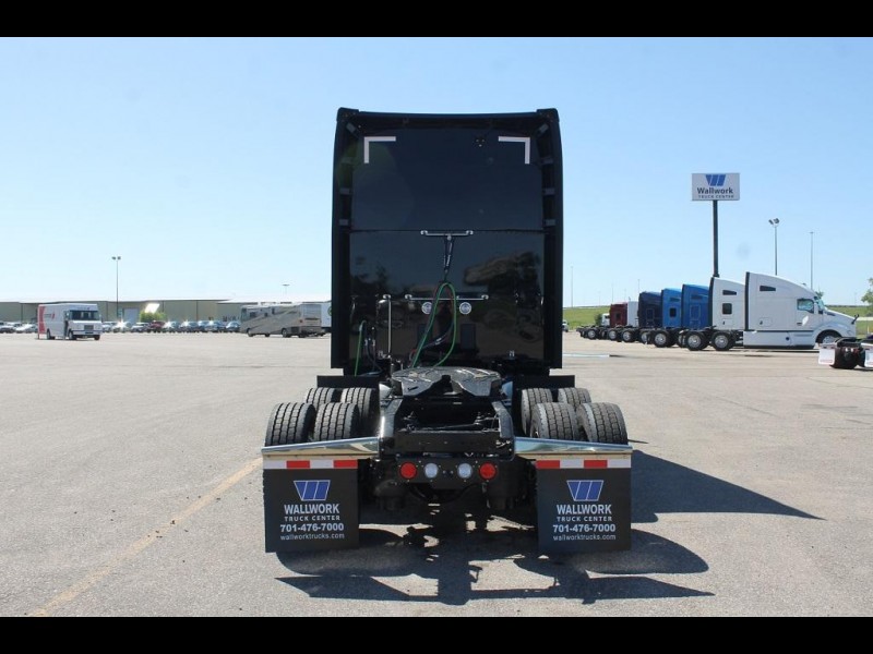 Buy 2024 Kenworth T680 Nrj343081 - Trucks for sale In Fargo, Nd