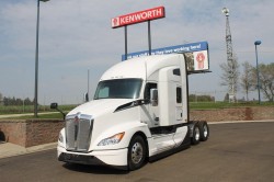 2024 KENWORTH T680  