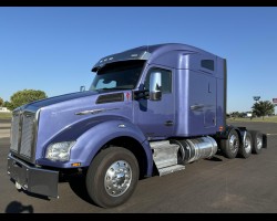 2021 Kenworth T880 Trucks for sale