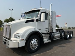 2025 KENWORTH T880  