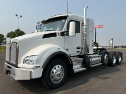 2025 KENWORTH T880  