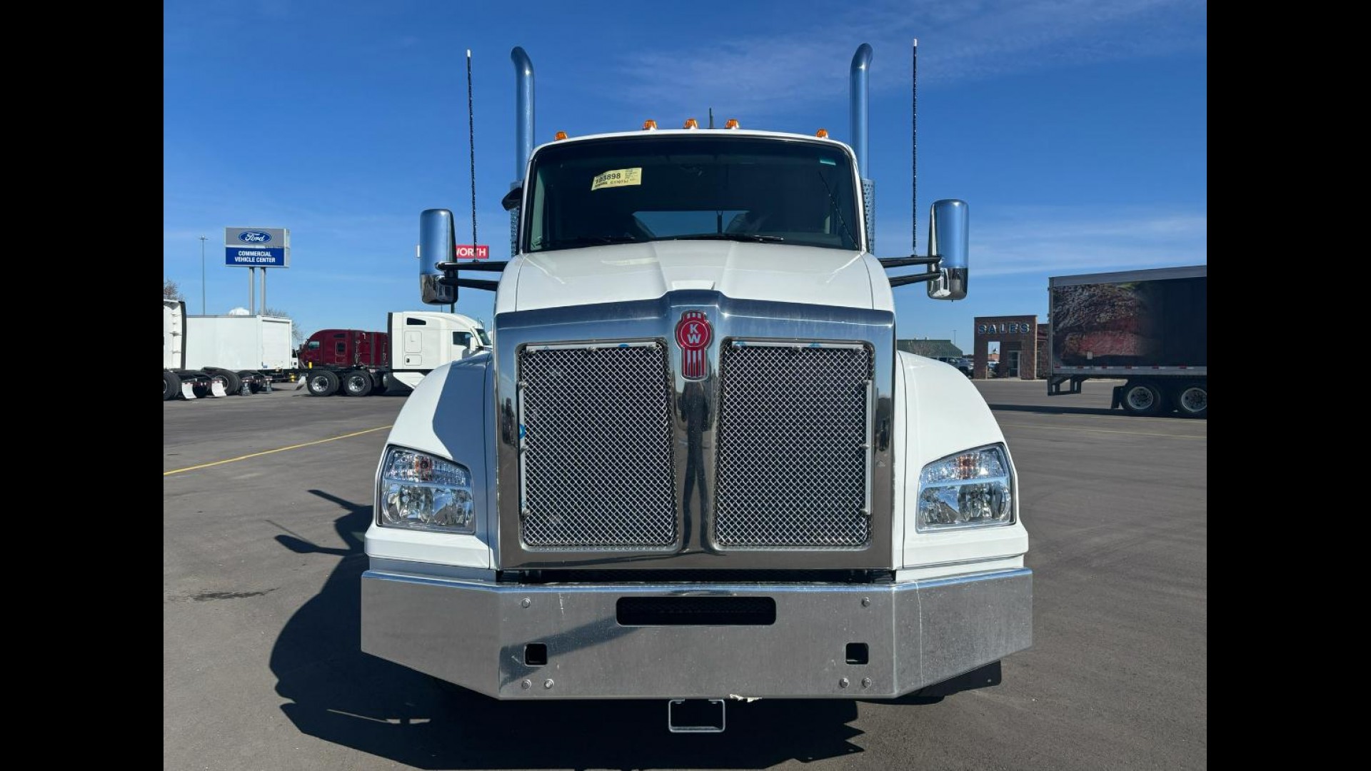 2026 Kenworth T880 - image 8