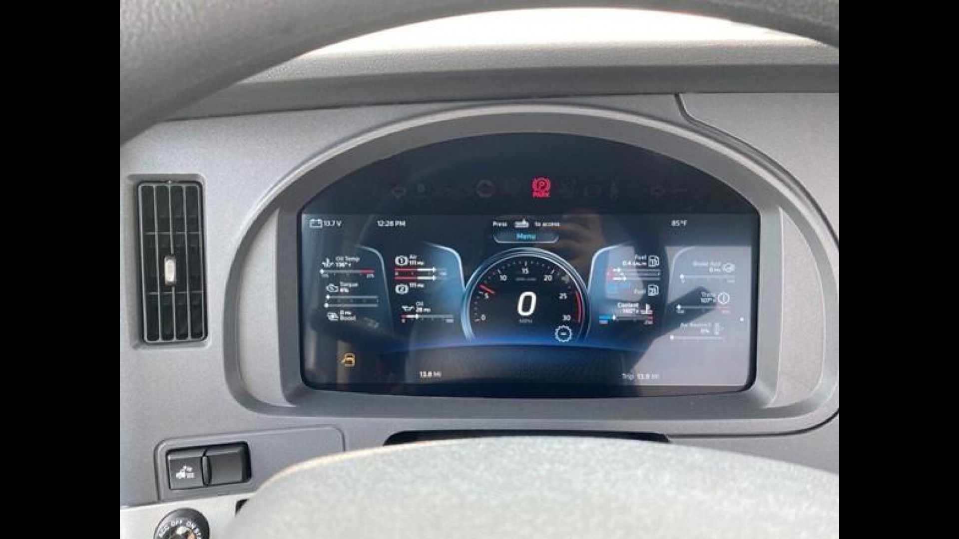 2026 Kenworth T880 - image 11