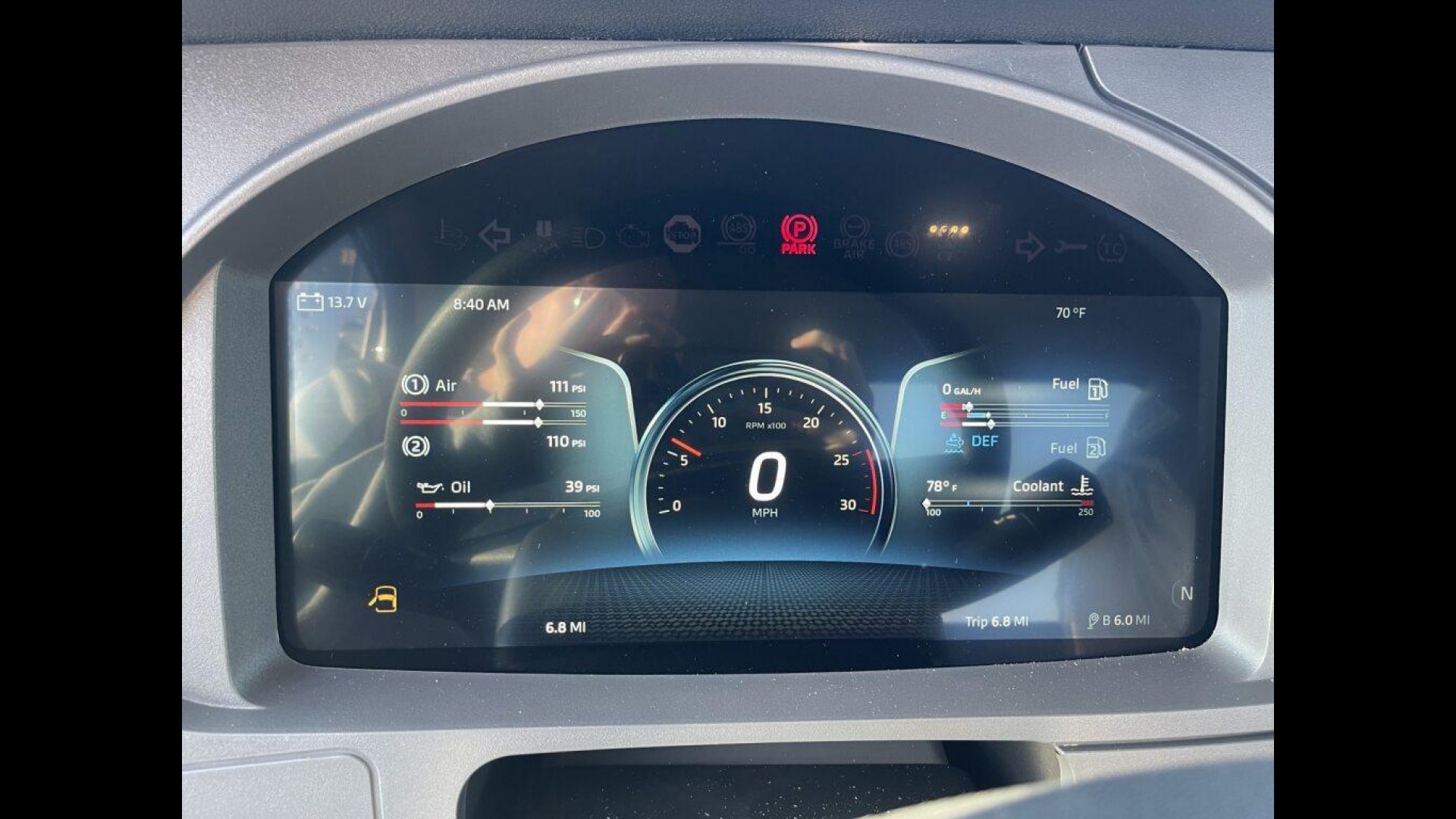 2026 Kenworth T880 - image 11