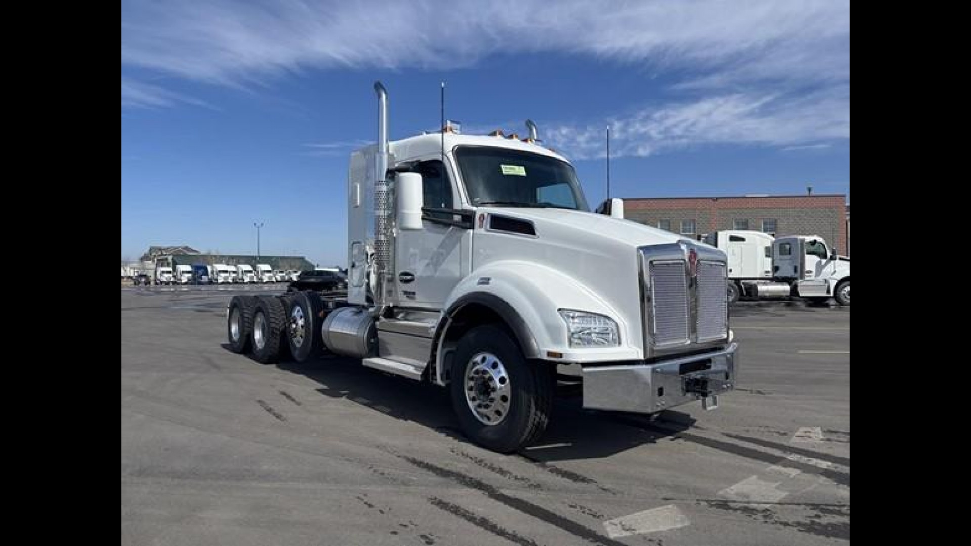 2026 Kenworth T880 - image 7