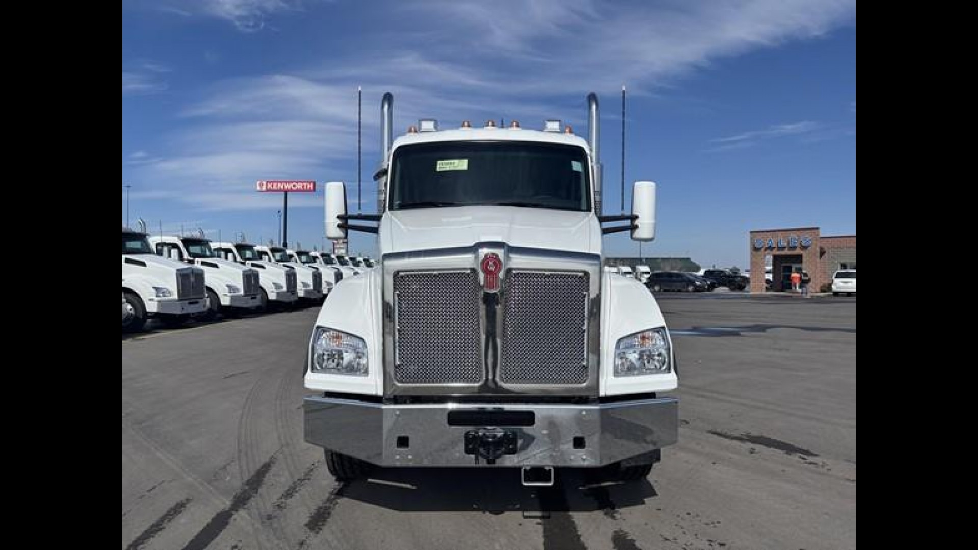 2026 Kenworth T880 - image 8