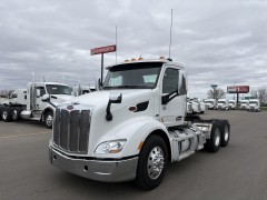 BUY PETERBILT 579 2016