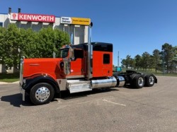 2025 KENWORTH W900L  