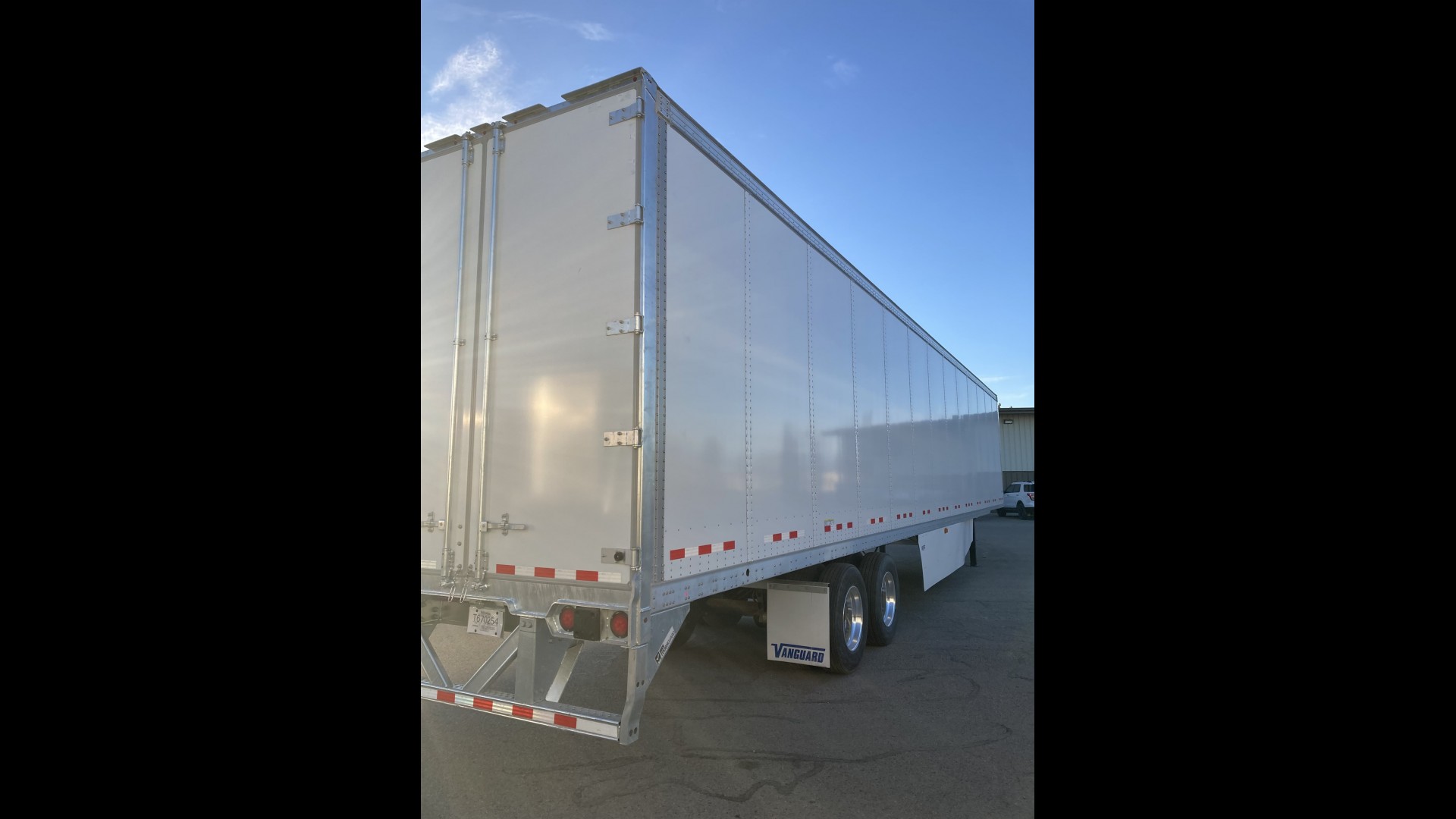 2027 Vanguard in Fargo, ND — photo 4
