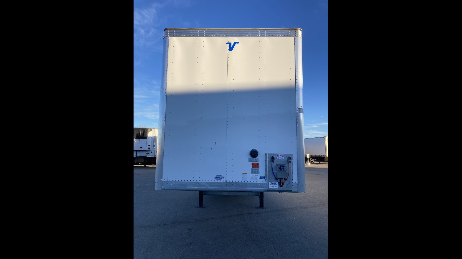 2027 Vanguard in Fargo, ND — photo 7