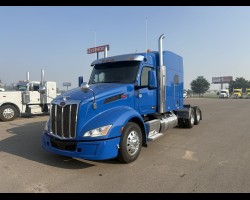 2022 Peterbilt 579 Trucks for sale