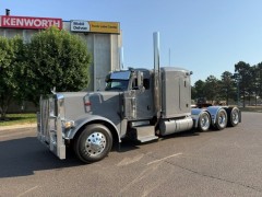 BUY PETERBILT 389 2022