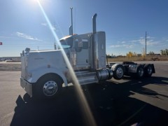 BUY KENWORTH W900 2021