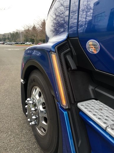 Kenworth T680 Next-Gen Front Fender